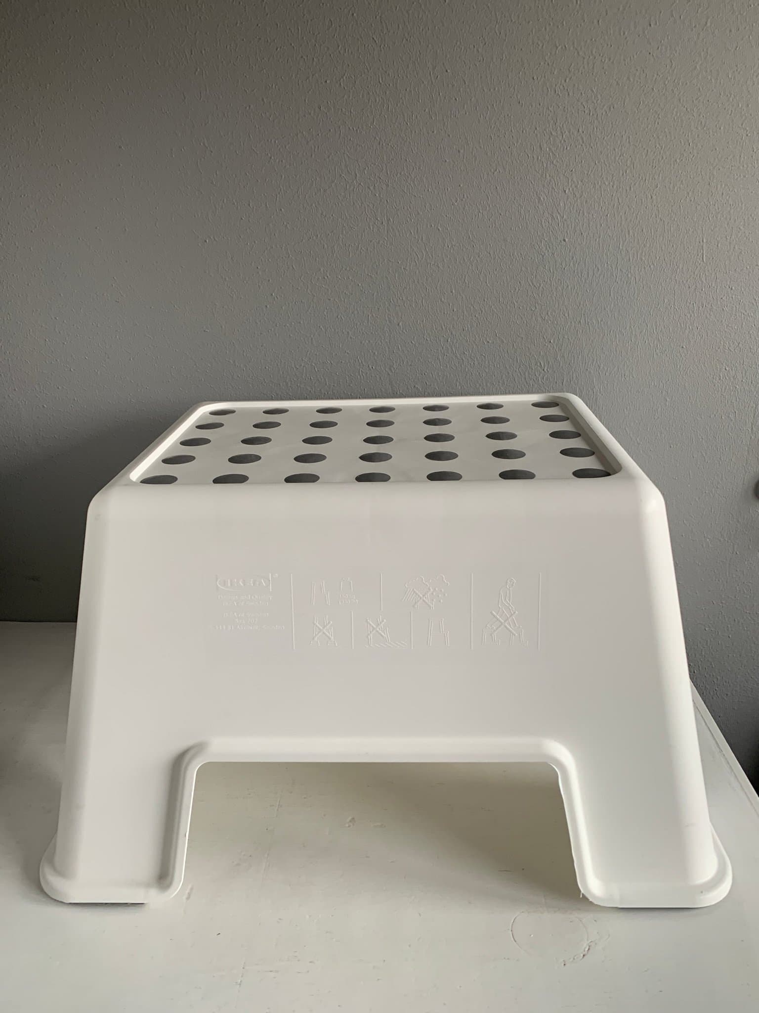 IKEA Vit Badrumspall/Steg/Pall