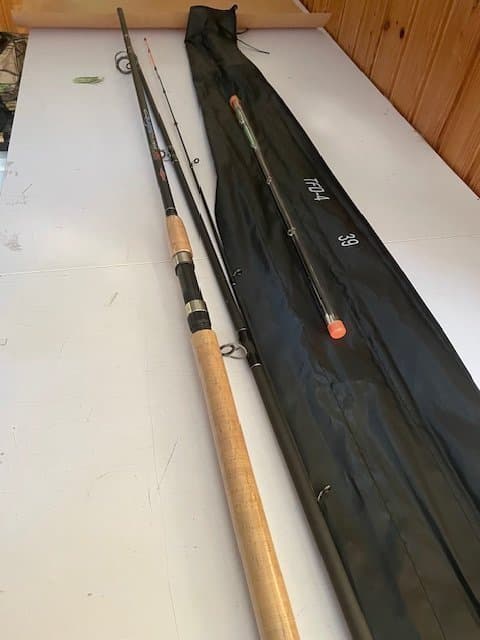 windblade black fox tfd-4 carp fedder carbon 3,90 meter väger 0,700 gram