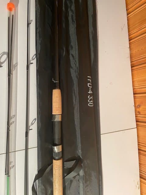 windblade black fox tfd-4 carp fedder carbon 3,30 meter väger 0,600 gram