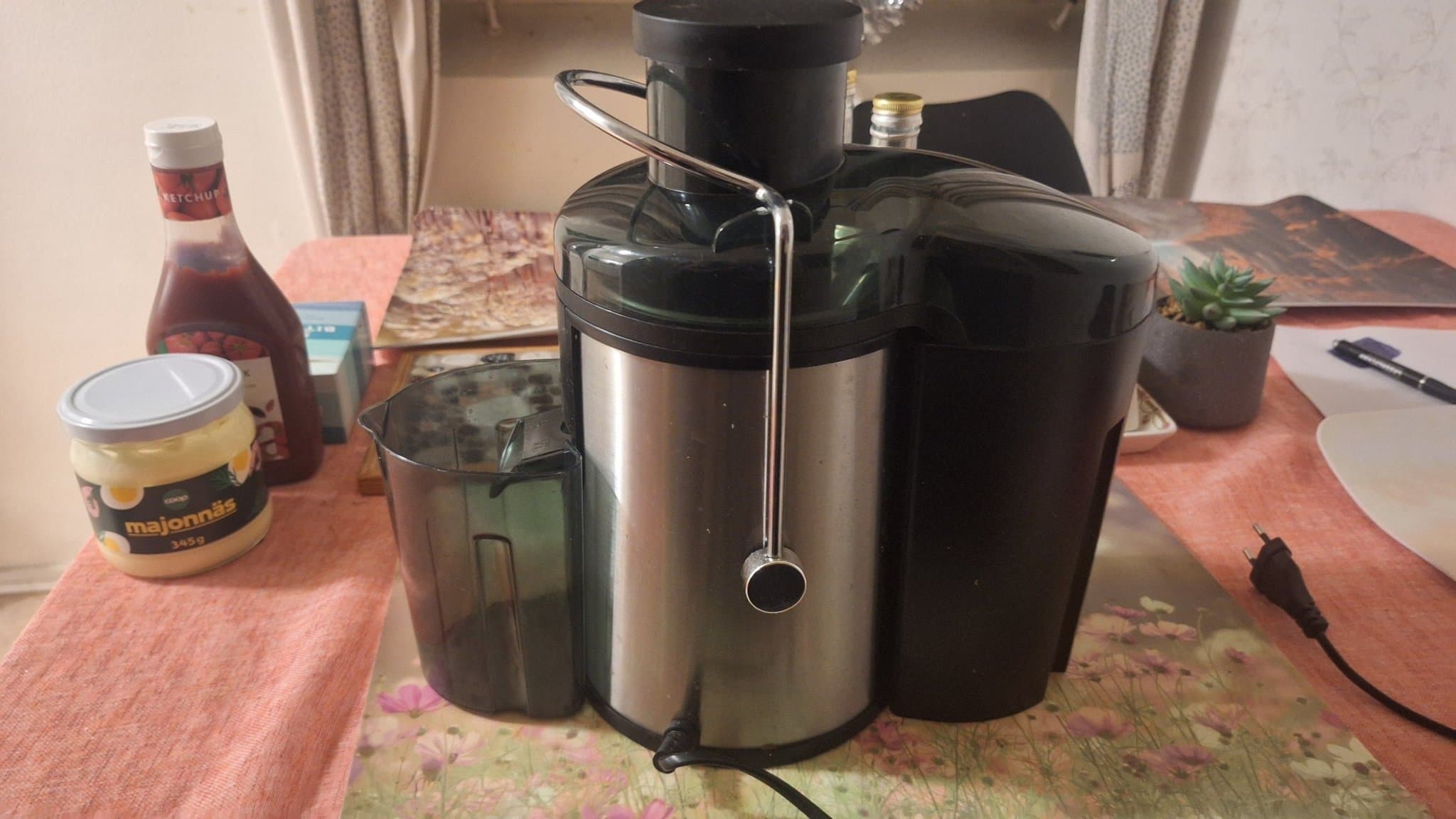 Wilfa Squeezy Råsaftcentrifug