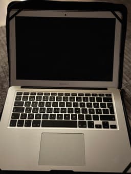 MacBook Air 13-tums (2017) med macOS Monterey