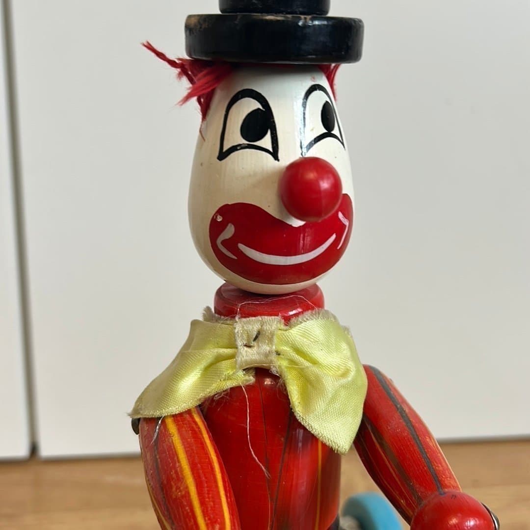 Vintage Vilac Träleksak Clown på Trehjuling