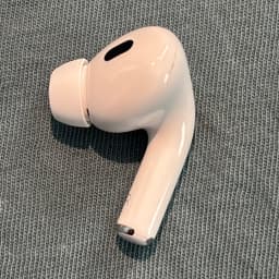 NYSKICK - Apple AirPods PRO Generation 2 USB C höger hörlur (R)