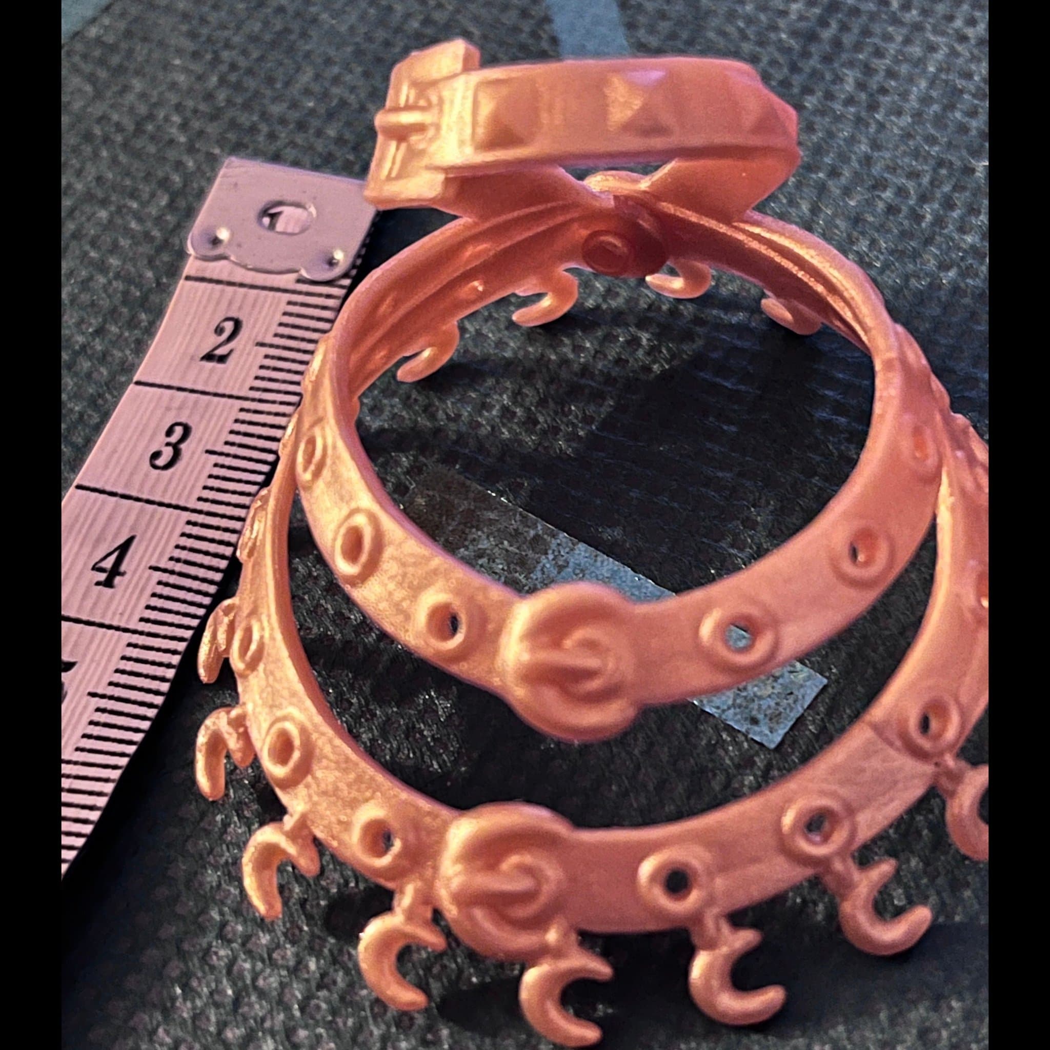 lyxigt bälte åt Clawdeen Wolf Scaris ' City Of Frights'