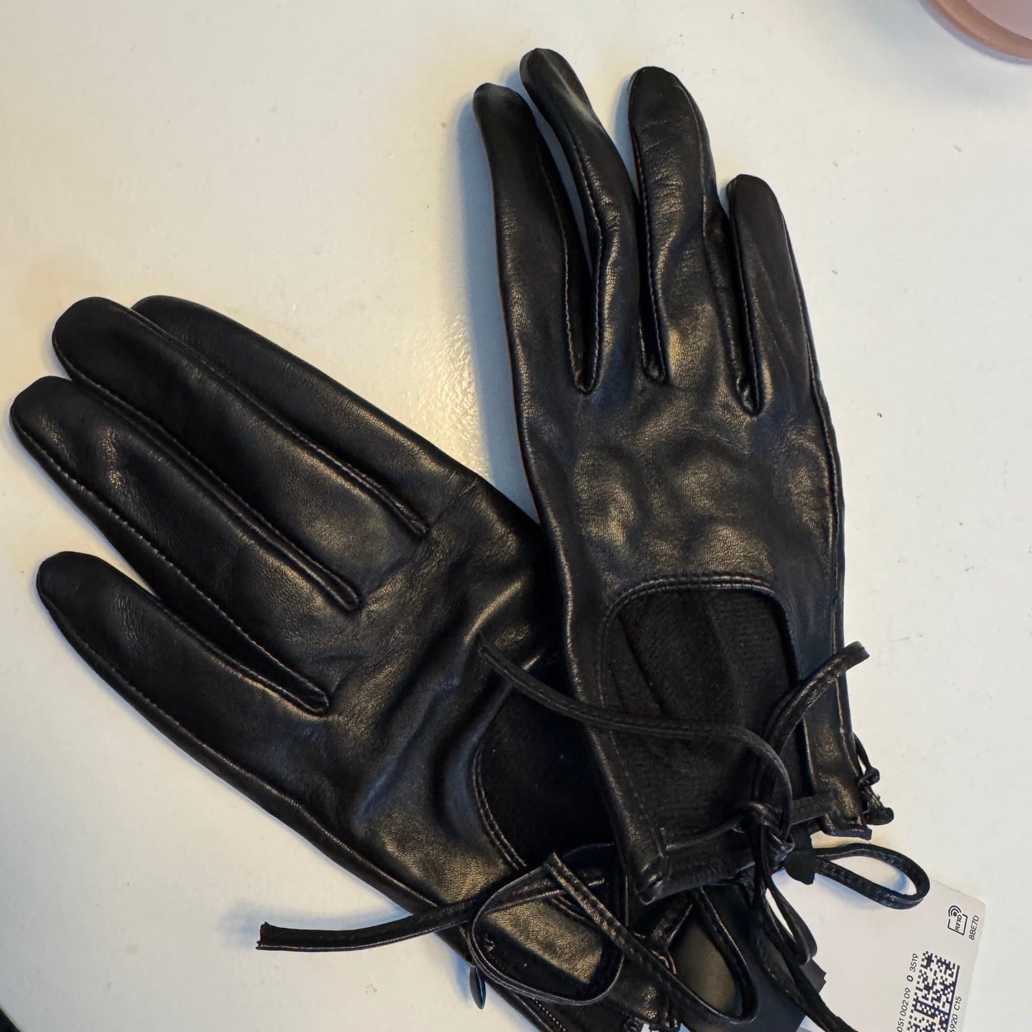 H&M svarta skinnhandskar XL nya med lapp