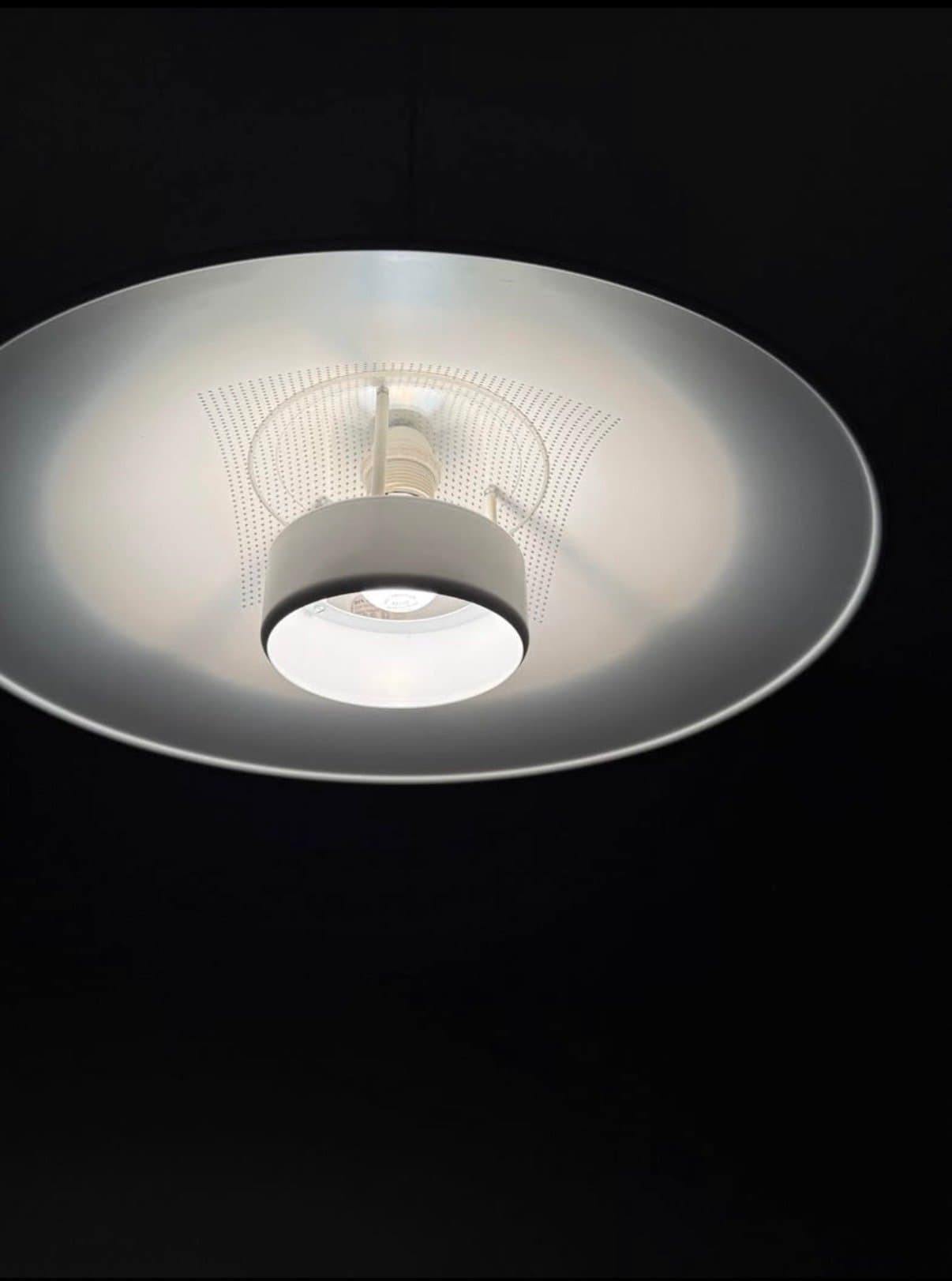 Taklampa - Skandinavisk från 1970-tal- perforerad metall. Lux Light - Sverige