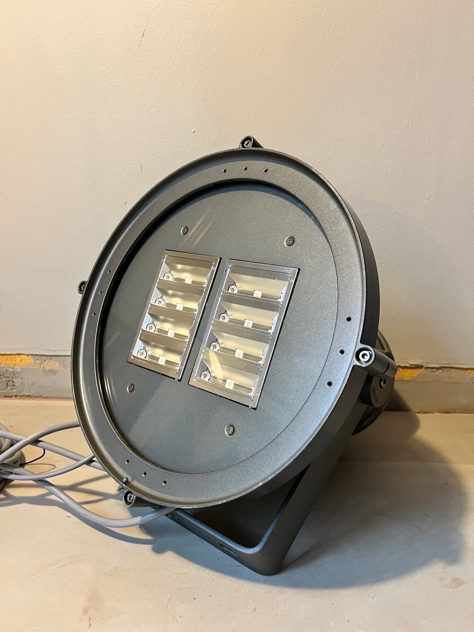 Strålkastare iGuzzini Maxi Woody Floodlight – Italiensk Belysning-LED – IP67