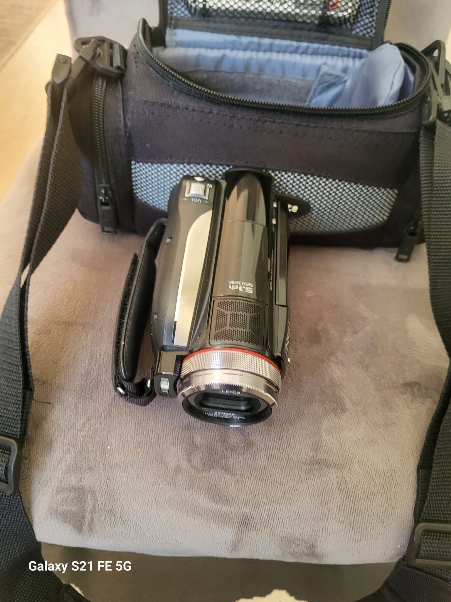 Panasonic HDC-HS100 Videokamera