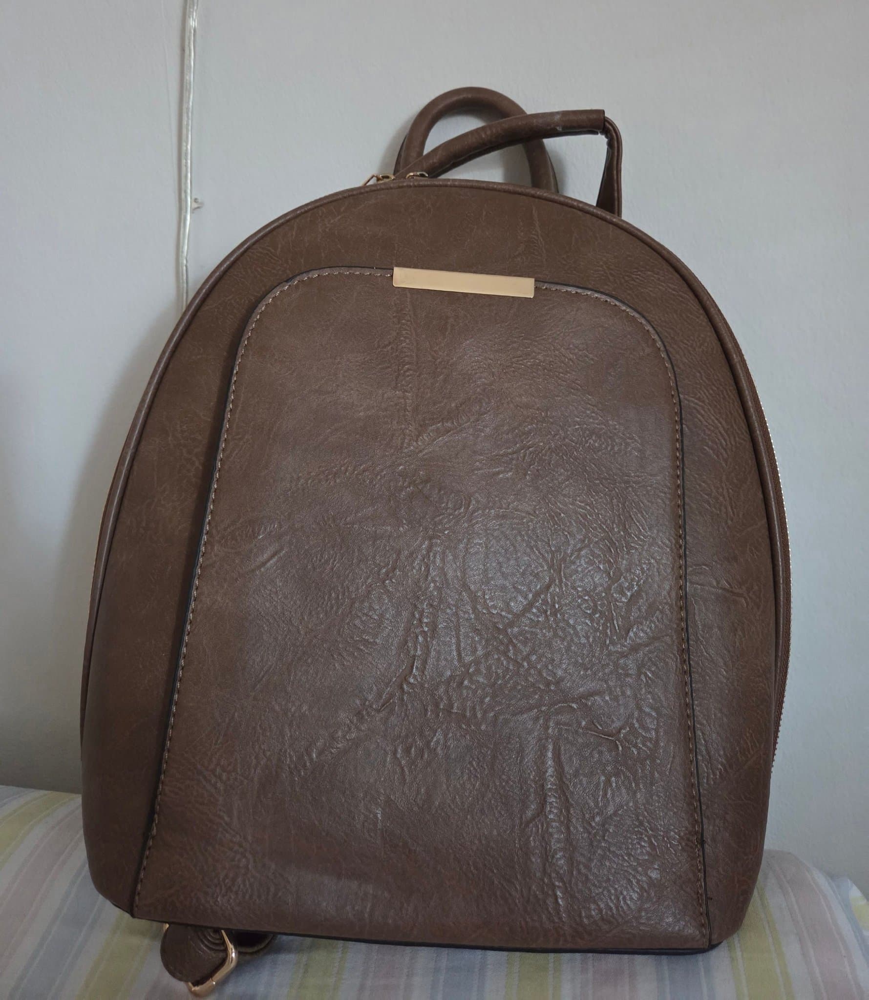 ELEGANT OANVÄND RYGGSÄCK