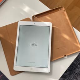 iPad Air (A1474) 16GB med Apple Original läderfodral