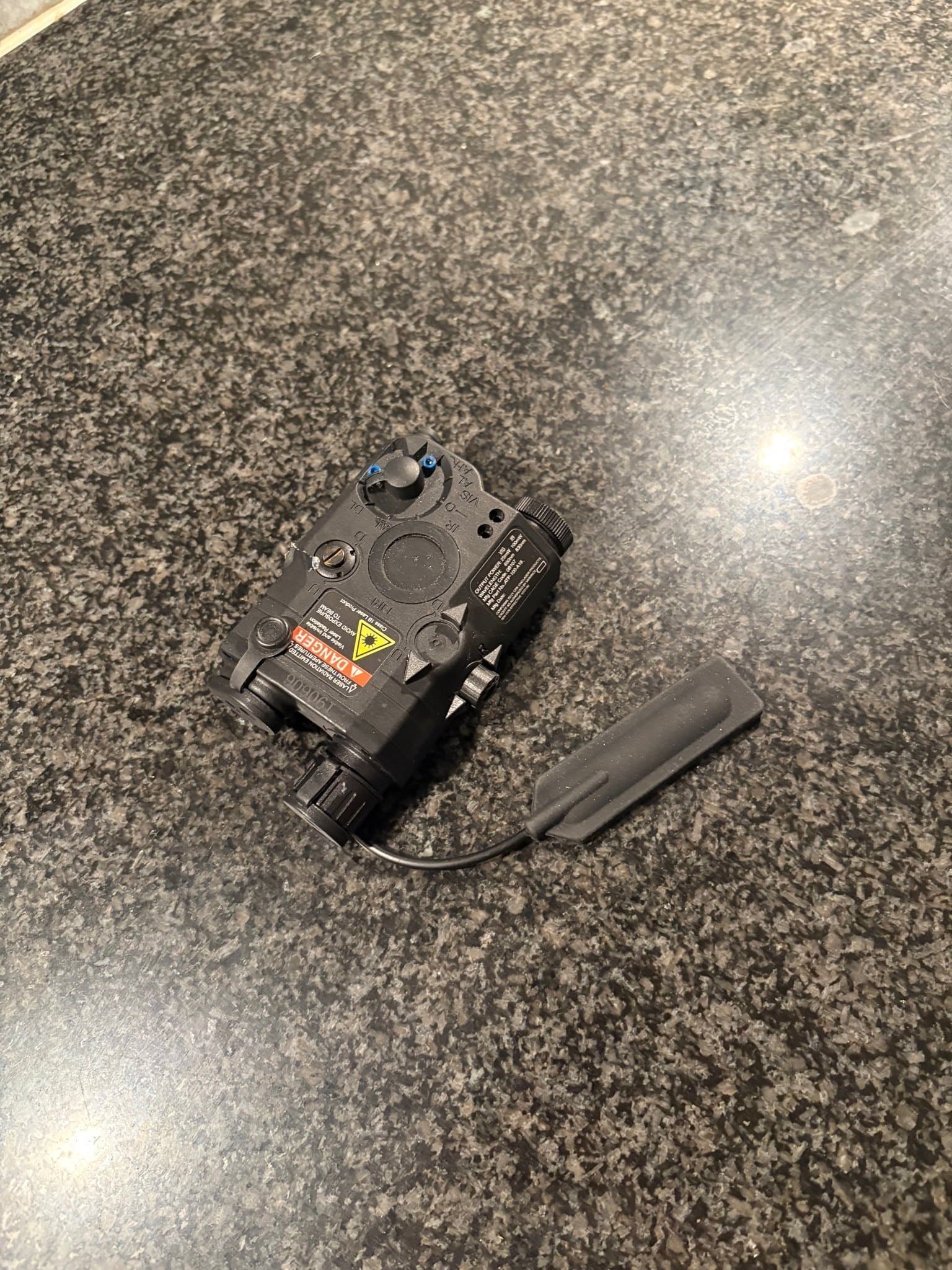 Airsoft AN/PEQ-15 Laser/ljus modul