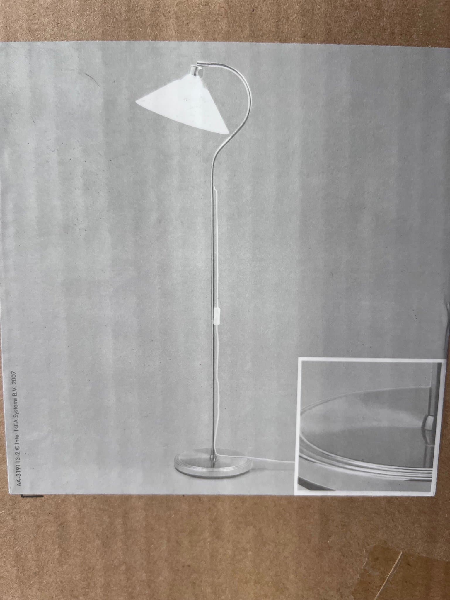 KROBY Golvlampa från IKEA