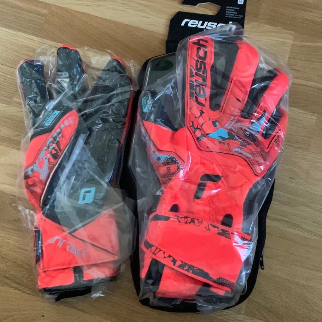 Ny Reusch Målvaktshandskar Storlek 10 Attrakt Fusion Guardian