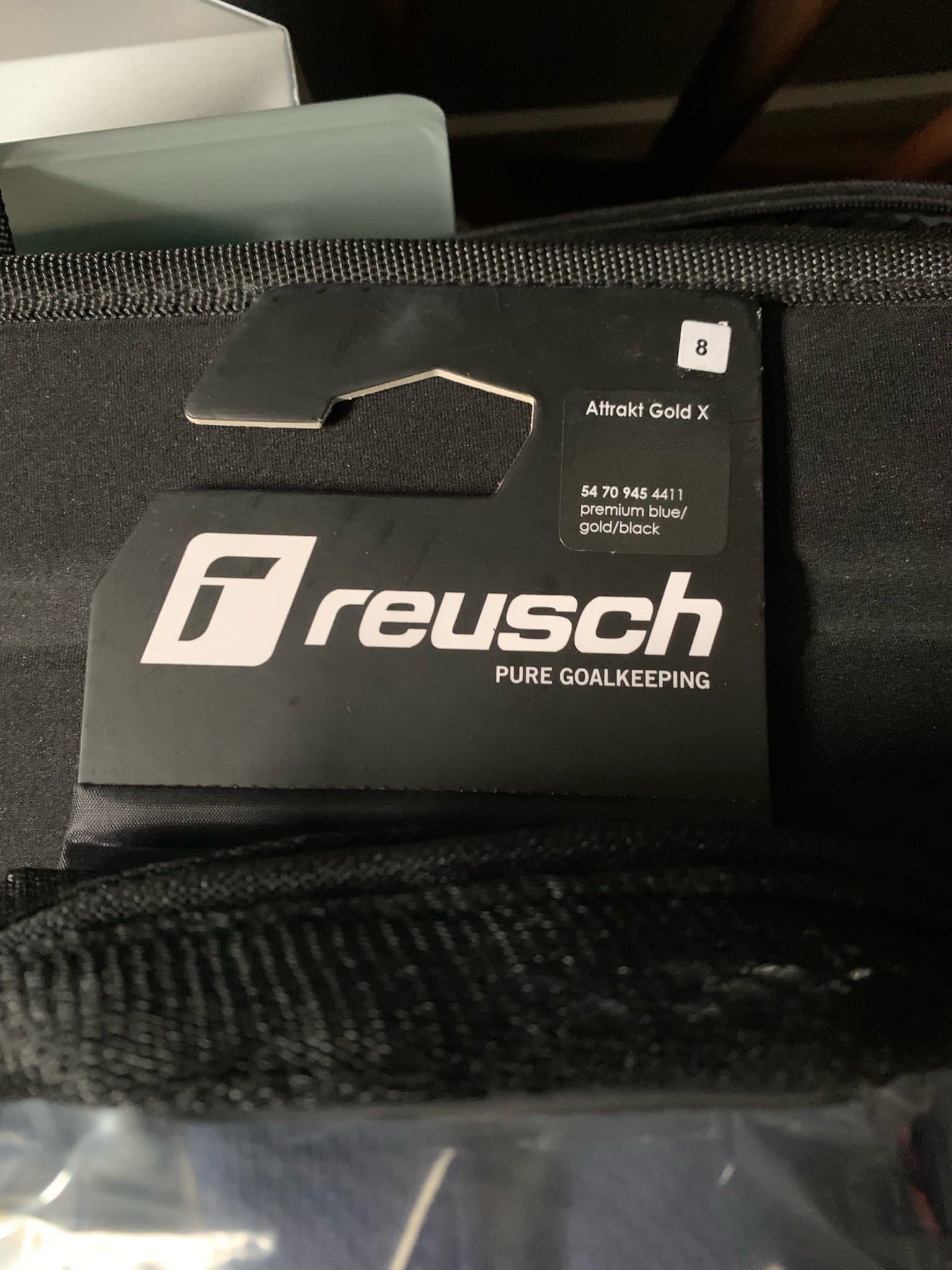 Ny Reusch Attrakt Gold X målvaktshandskarna storlek 8