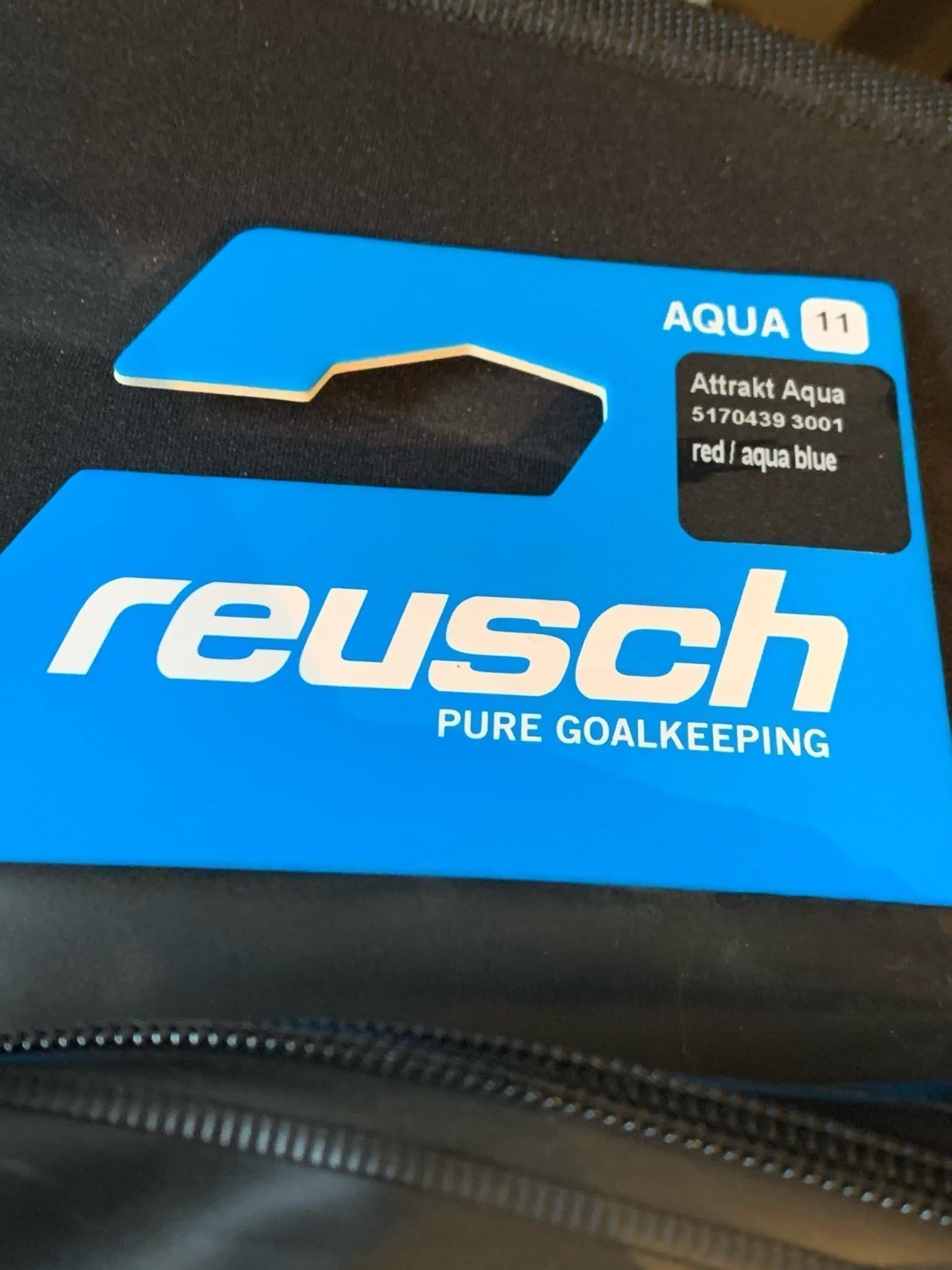 Ny Reusch Attrakt Aqua Fotbollsmålvaktshandskar Storlek 10