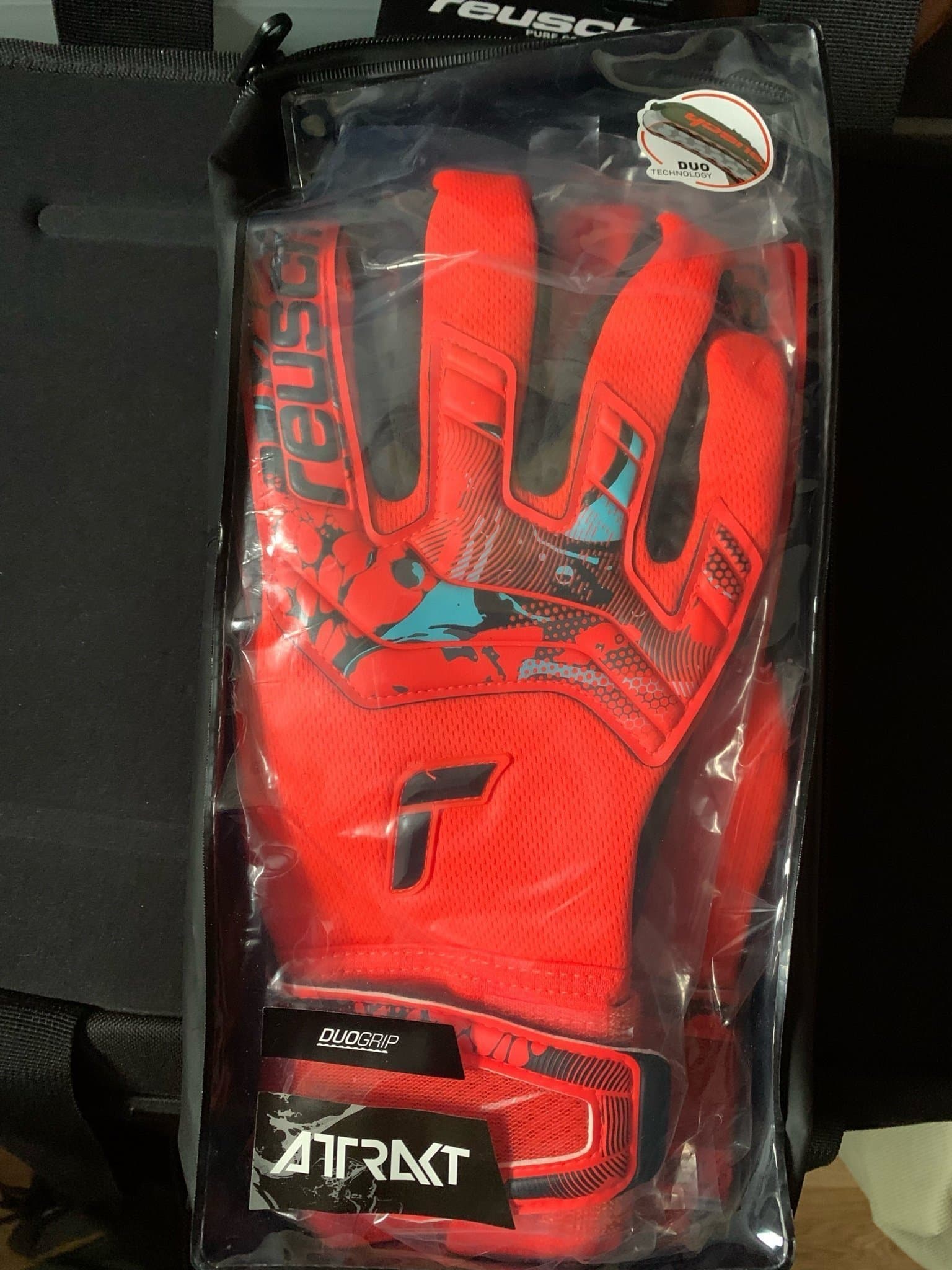 Ny Reusch Attrakt Duo - Målvaktshandskar storlek 10