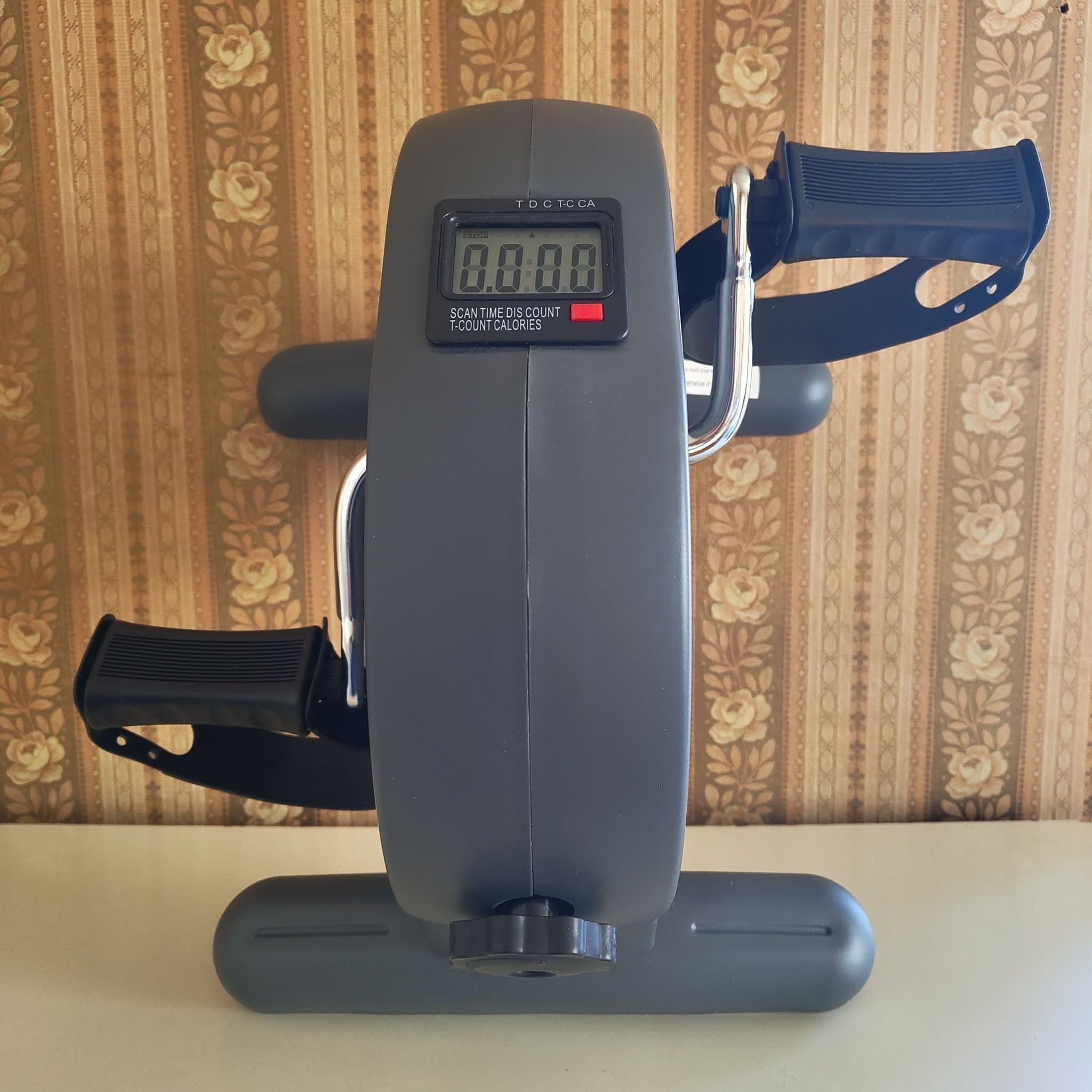 MC04 pedaltränare/minimotionscykel - Svart - Ny i kartong!