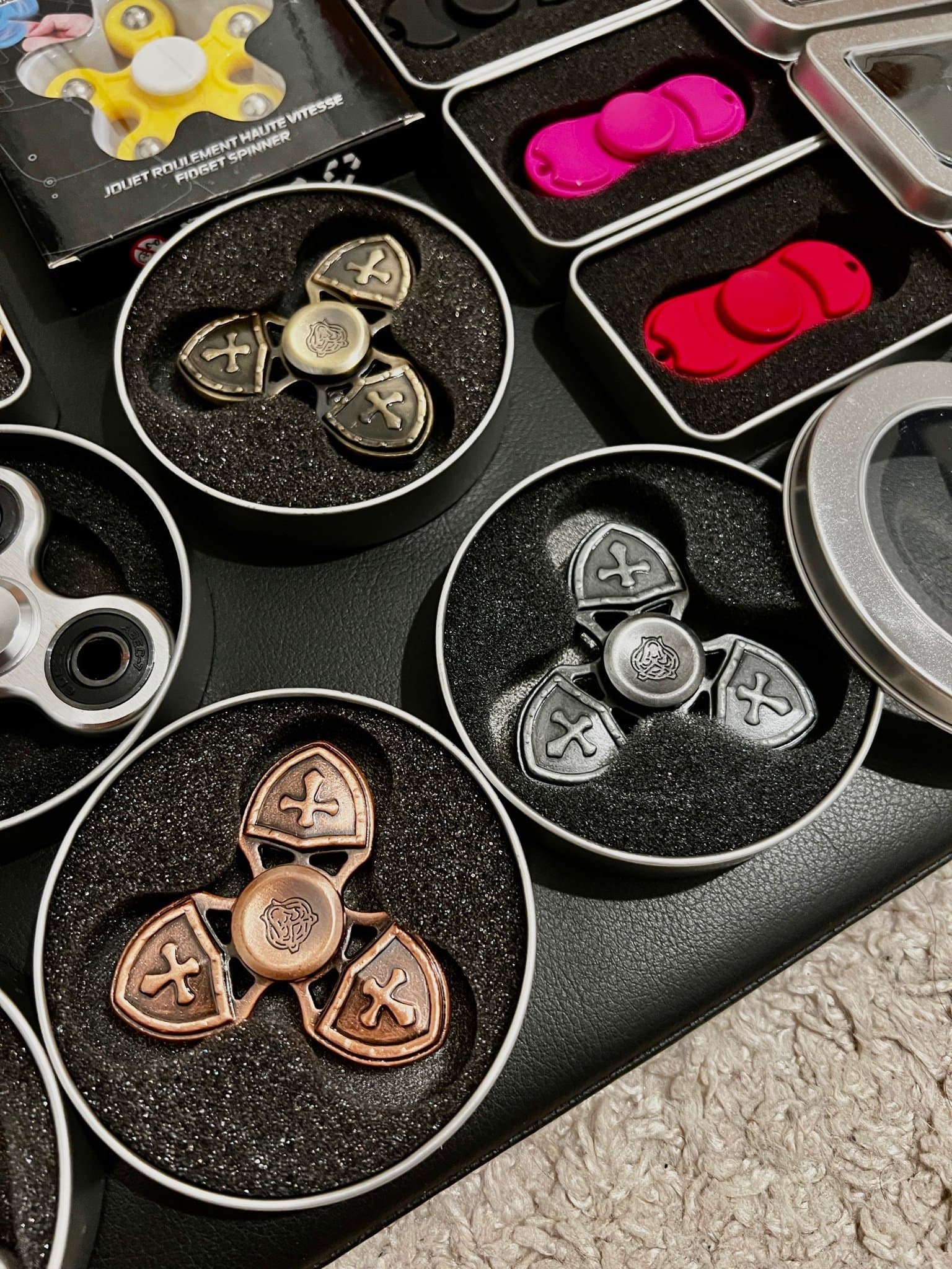 30 st olika fidget spinner - Parti paket pris