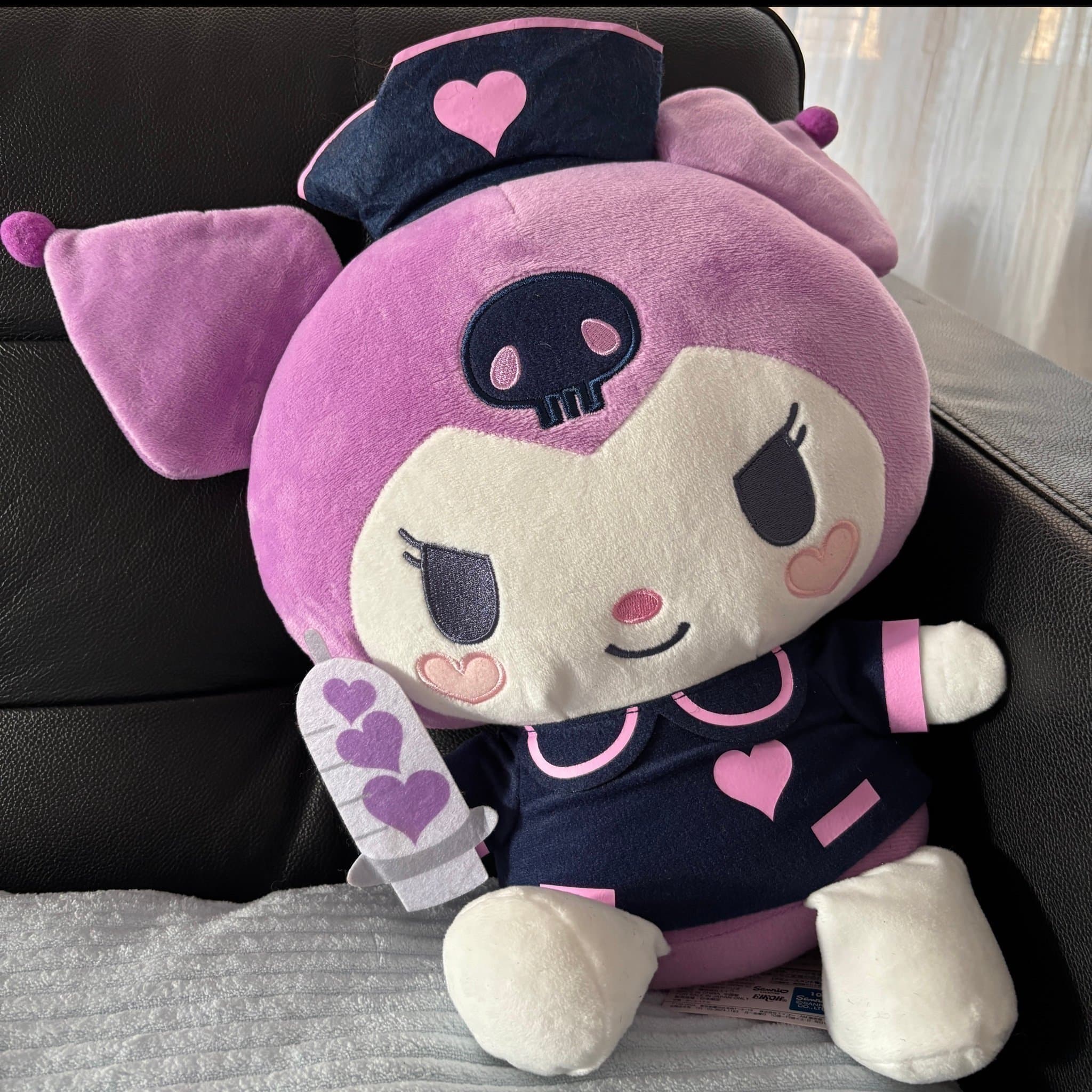Kuromi Sjuksköterska Mjukdjur 35cm