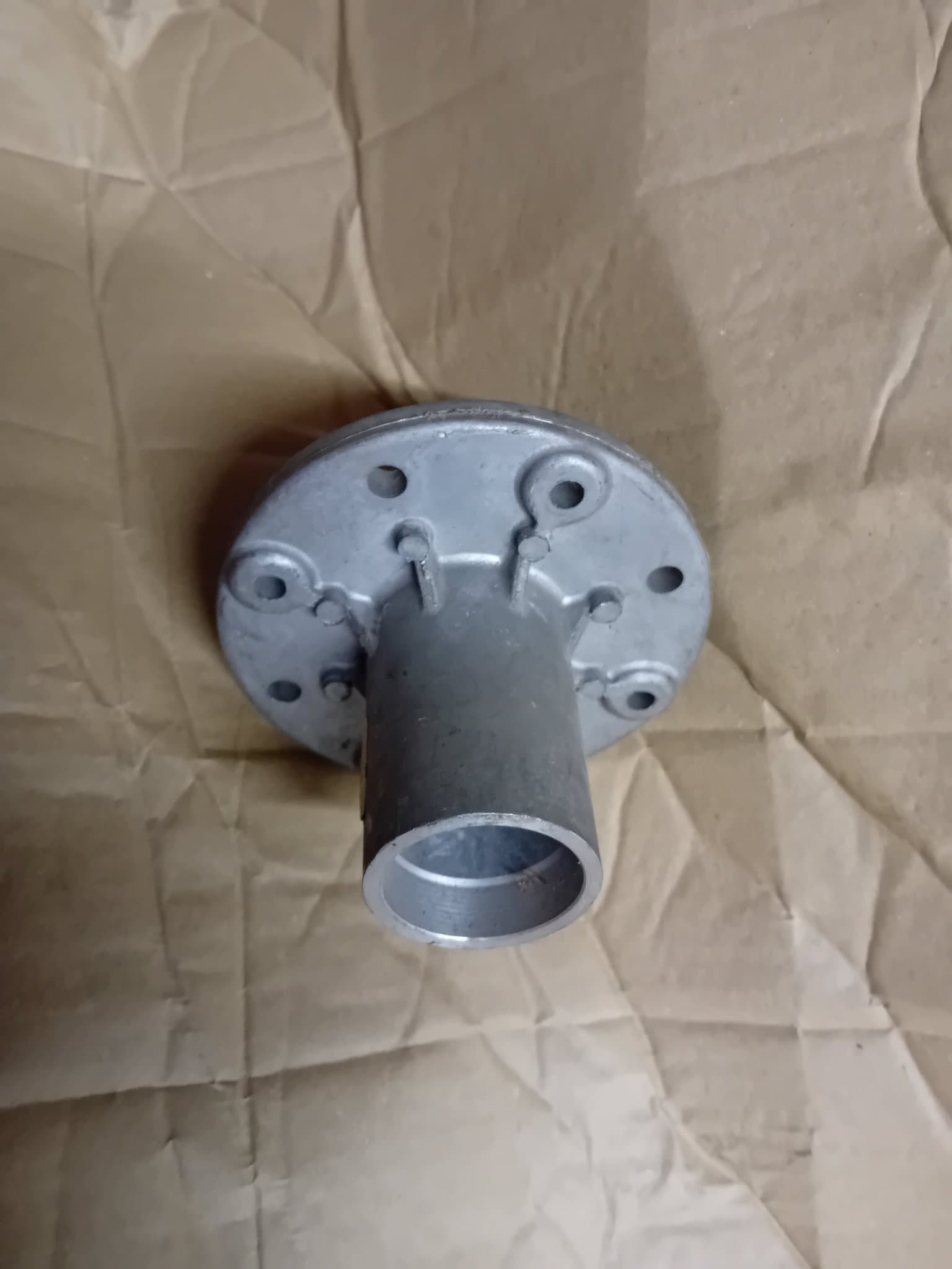 Åkgräsklippare axel hållare