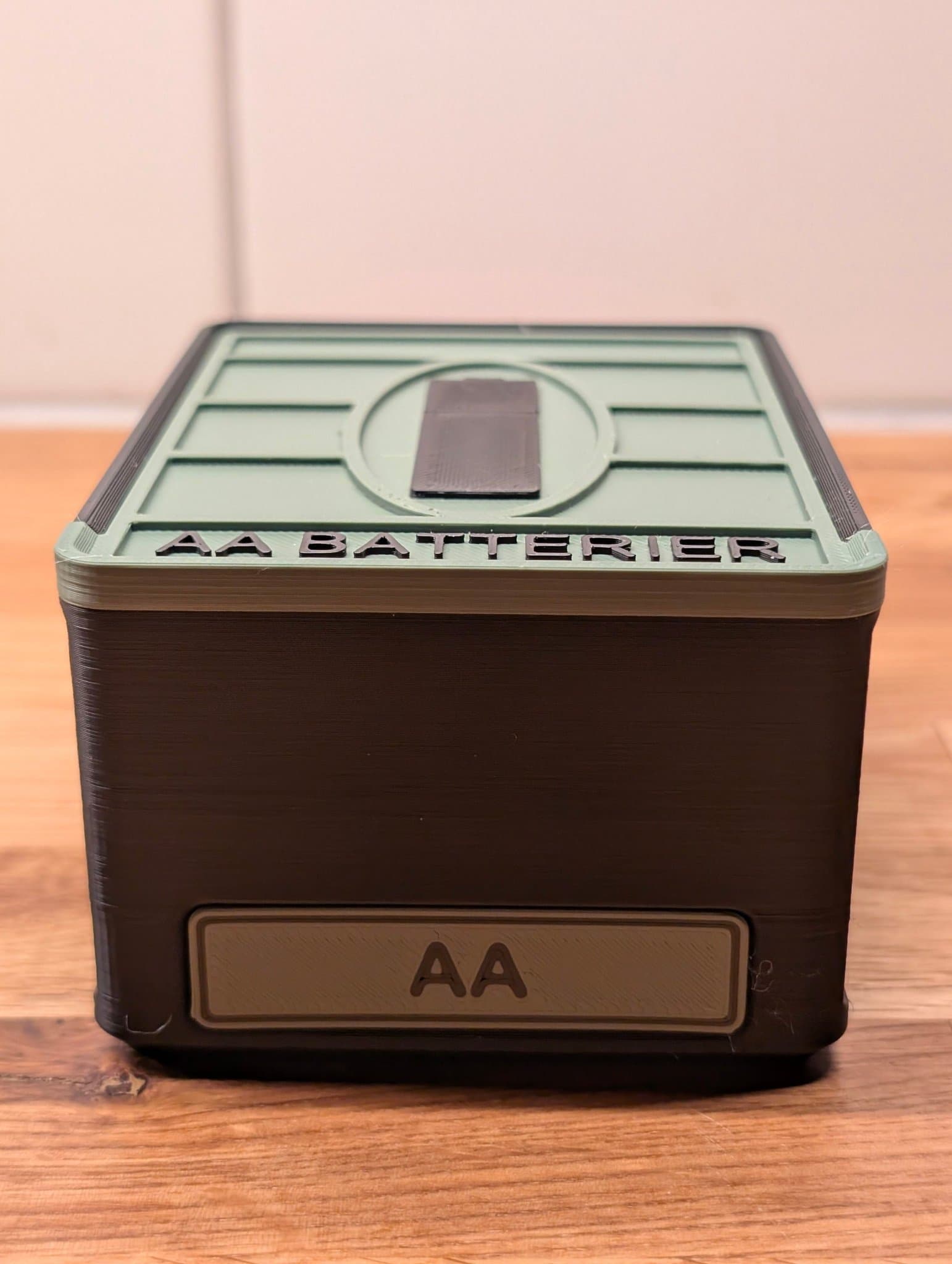 Batterilåda för vapenskåpet - AA x24