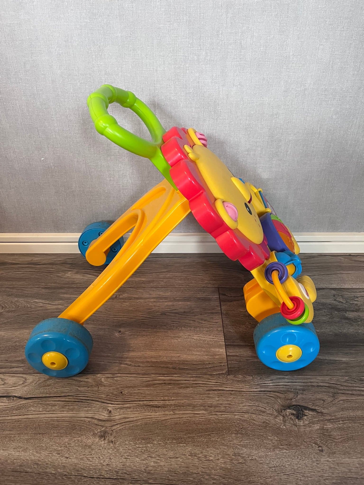 Aktivitetsvagn / lära gå vagn fisher price