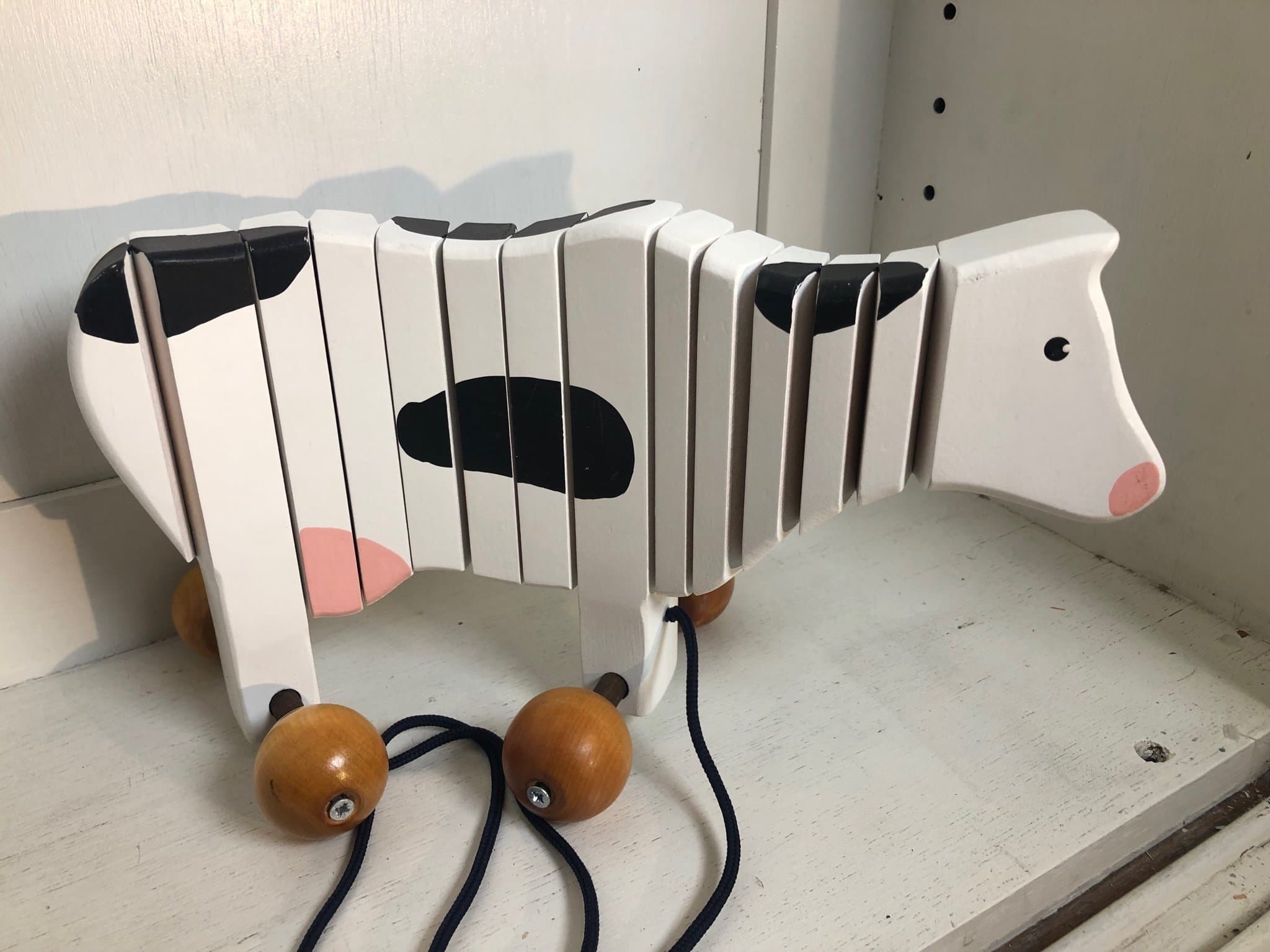 Träleksak - Dragko - kossa