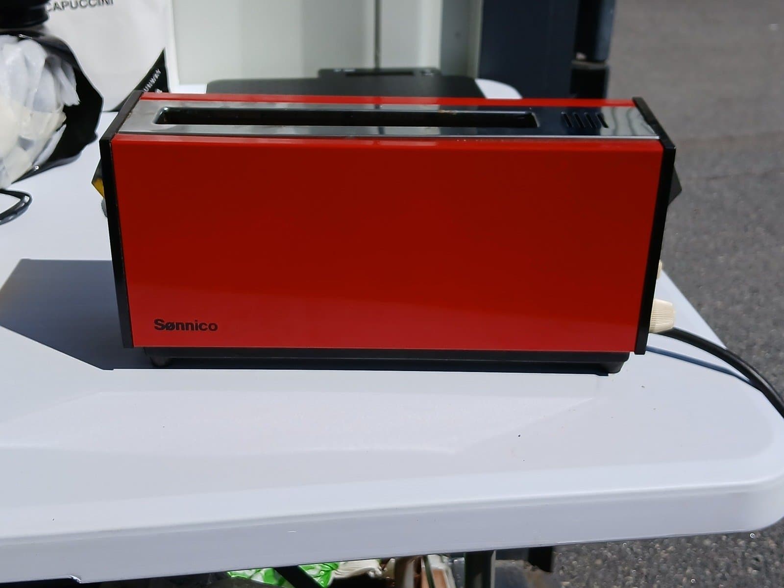 Sønnico Vintage Elektrisk Brødrister – Rødt Retrodesign, Utestet, Defekt?