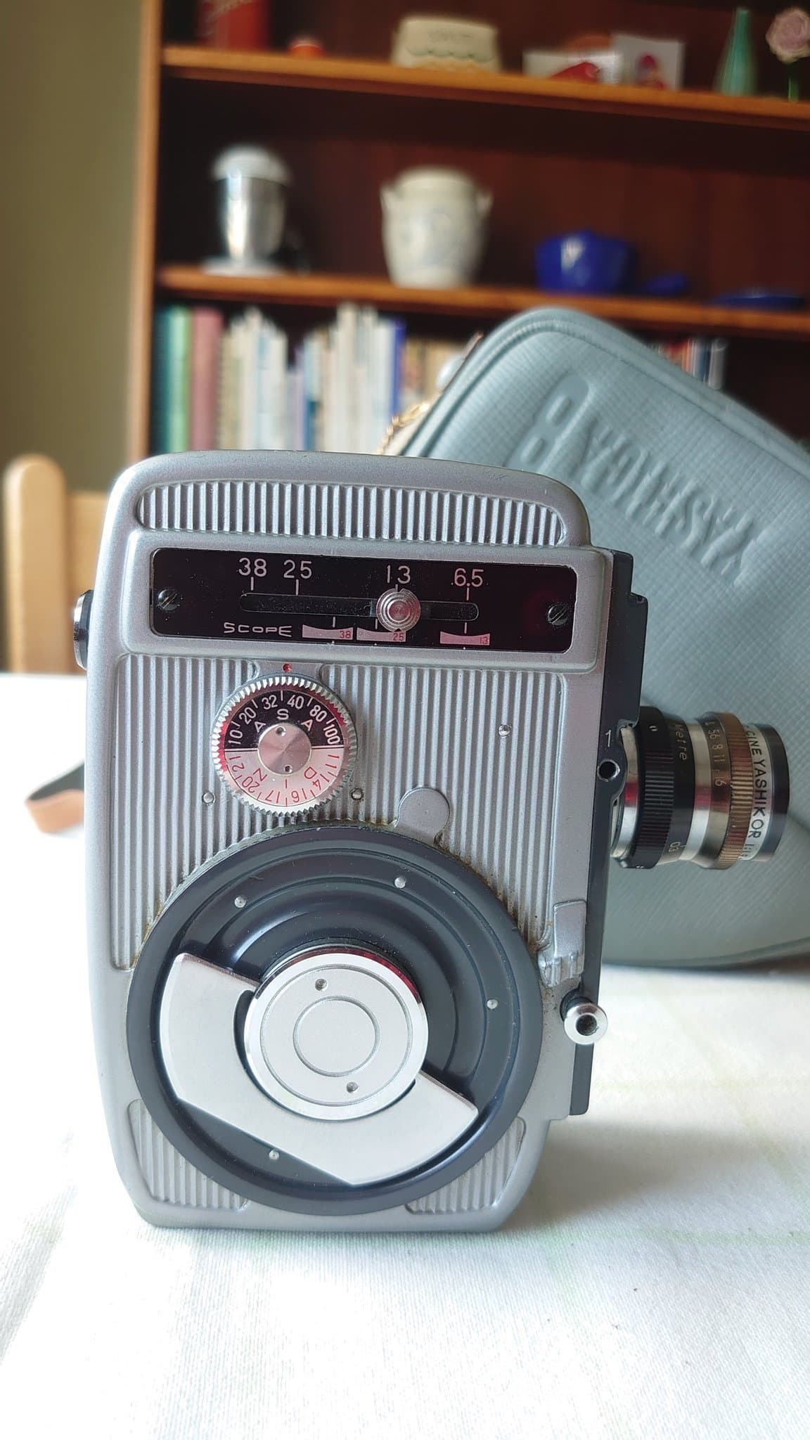 Yashica-8S, Smalfilmskamera (ca 1958).