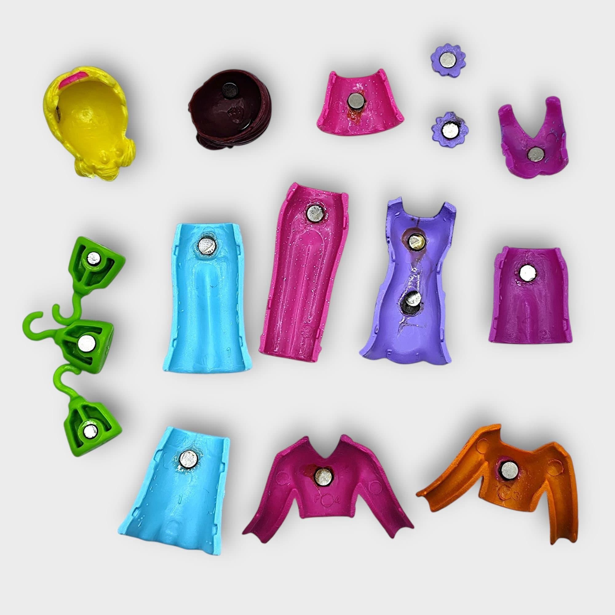 Vintage Polly Pocket magnetiska kläder, hår och tillbehör