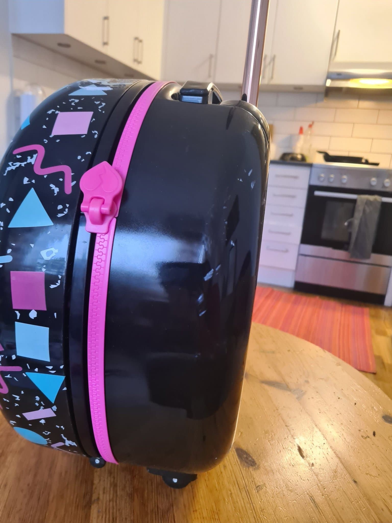 L.O.L. Surprise! Resväska