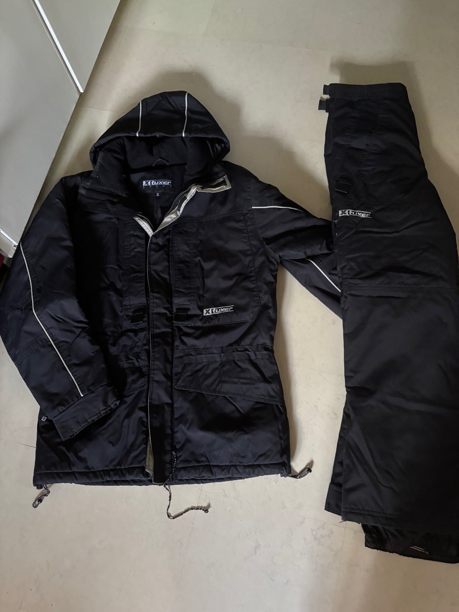 X-Tuxer Skidset Jacka och Byxor - Svart, Storlek S