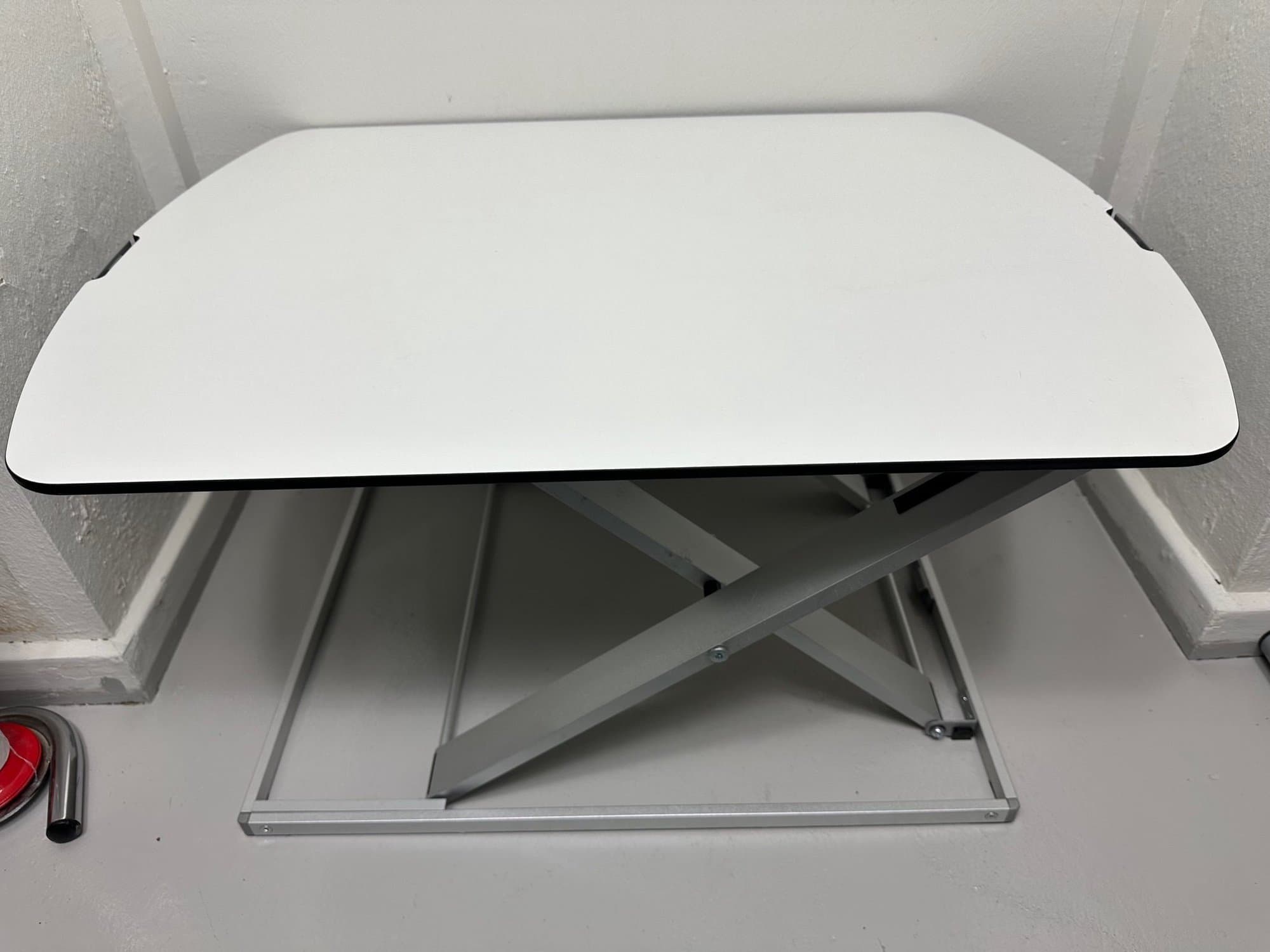 GetUpDesk Free höjdjusterbara ståbord Skrivbord table bordkonverterare