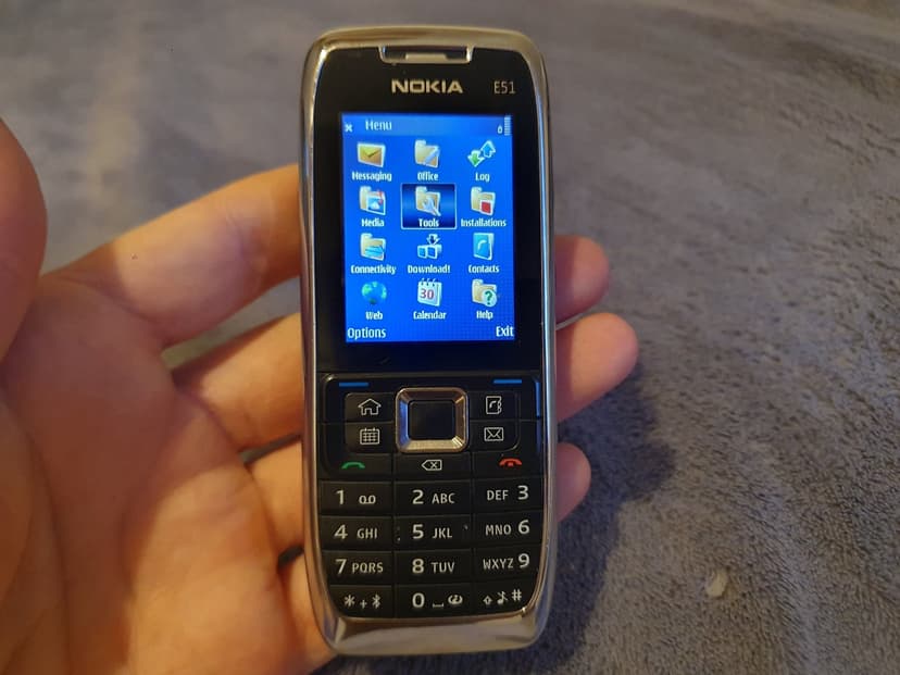 Nokia E51 (with Camera)