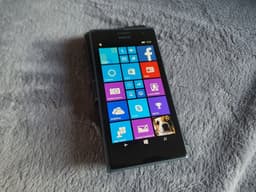 Nokia Lumia 735
