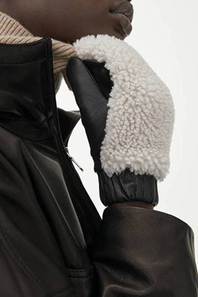 ARKET Leather Pile Mittens - NYA! Läder