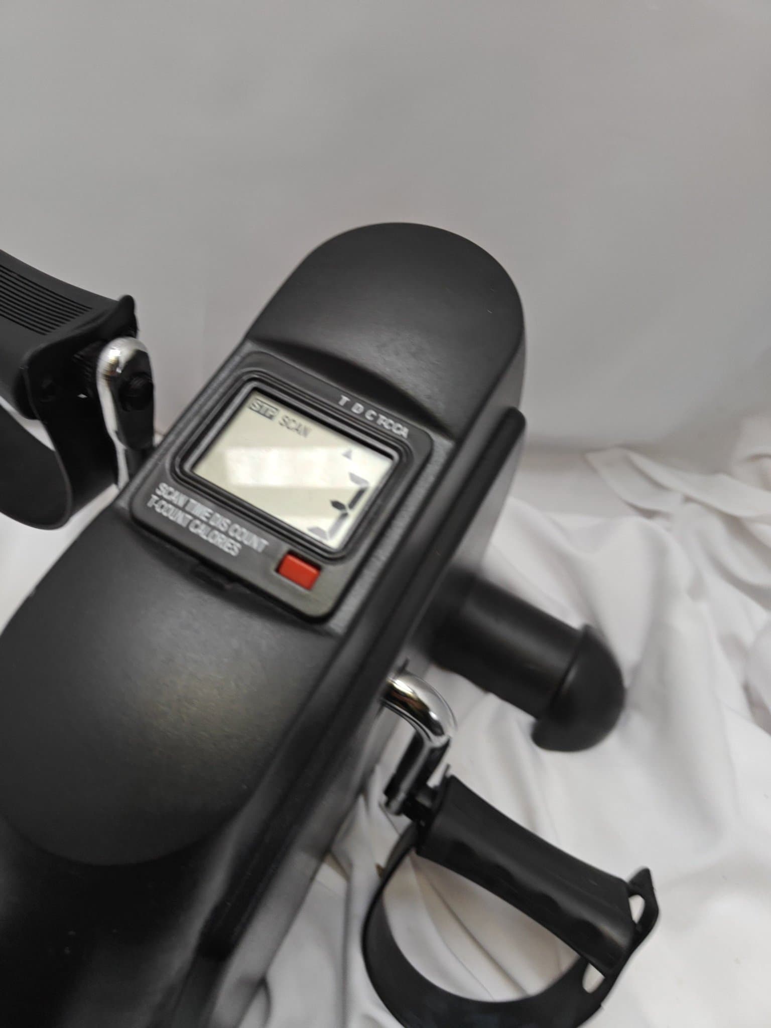 Mini motionscykel / pedaltränare i fint skick.