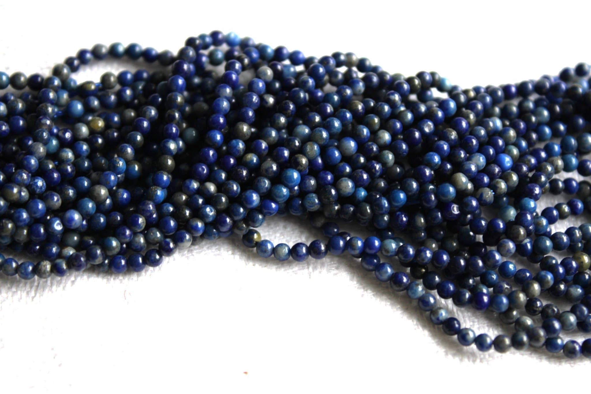 1 sträng Lapis lazuli 2 mm grad AB