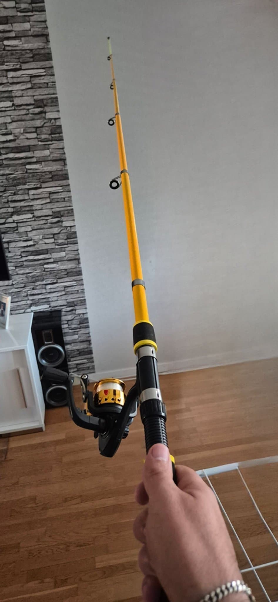 Fiskeset 2.1m – Spö, Rulle, Lina, Beten och Tillbehör i Väska