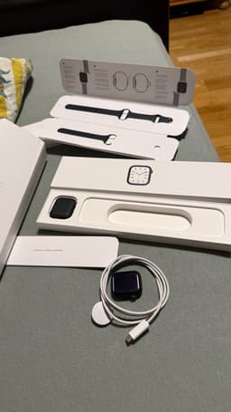 Apple Watch Series 7 GPS 41mm Aluminium Midnight