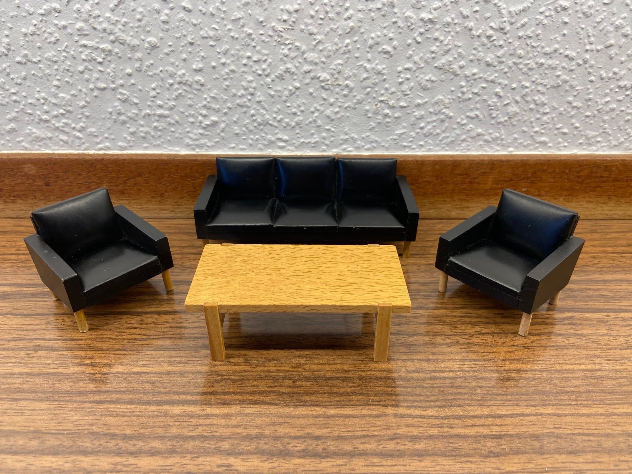 Lundby - Soffa - Fåtölj - Soffbord - Dockskåp