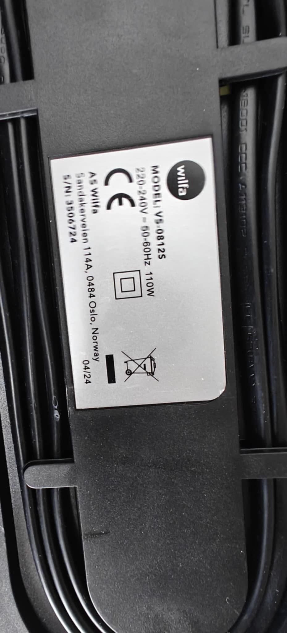 Wilfa Vakuumförpackare VS-0812S med 6 paket vakuumplast