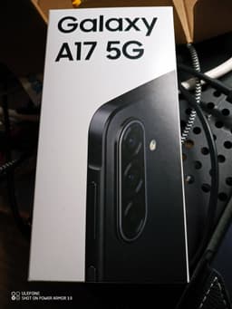 SAMSUNG Galaxy A17 5G fortfarande förpackad (oöppnad),