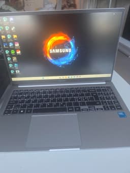 Samsung galaxy book 4 i3