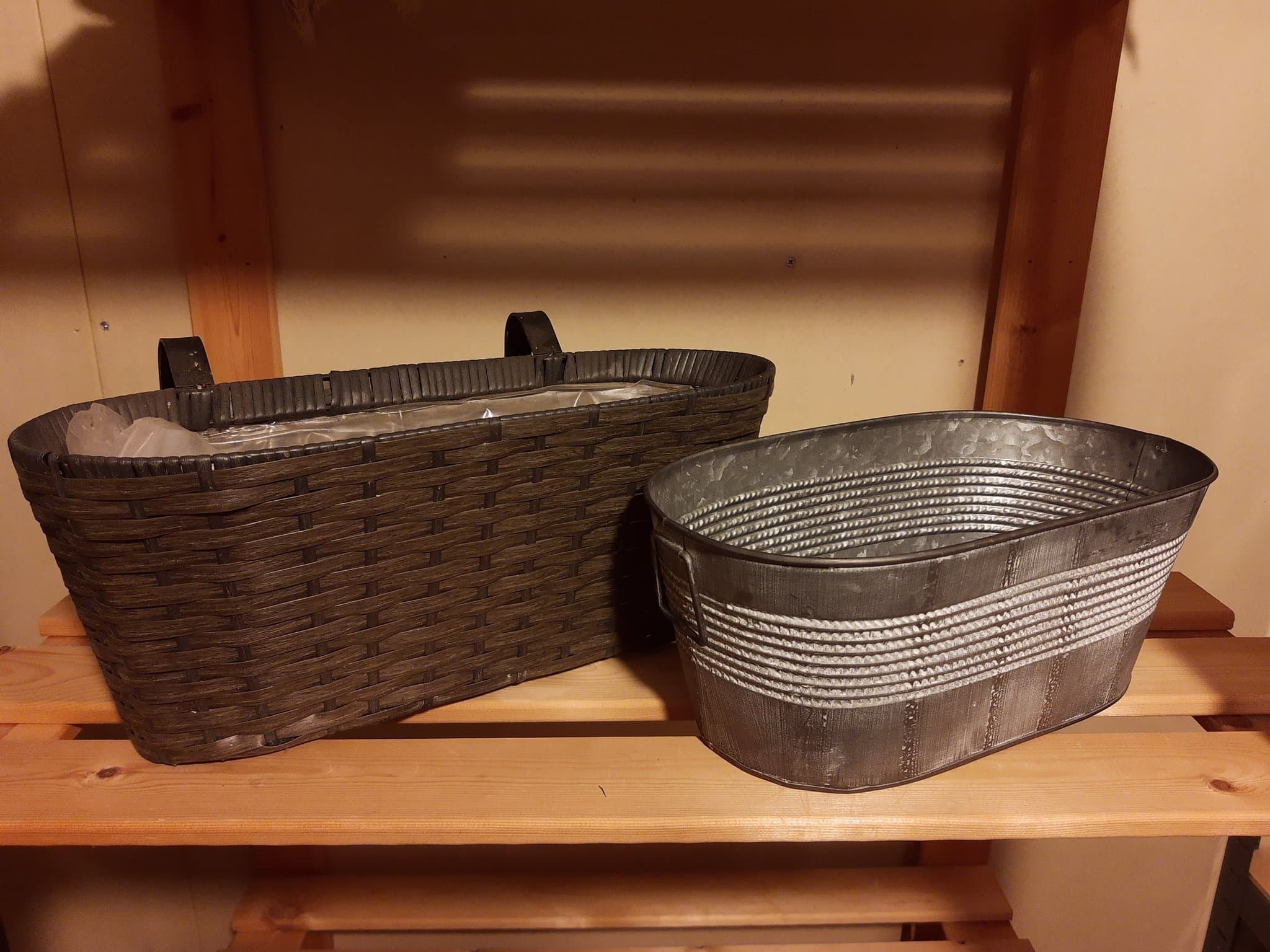 Ovala blomkrukor 2st