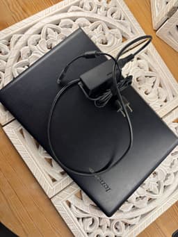 Lenovo Ideapad 300 – 15,6" Laptop med laddare