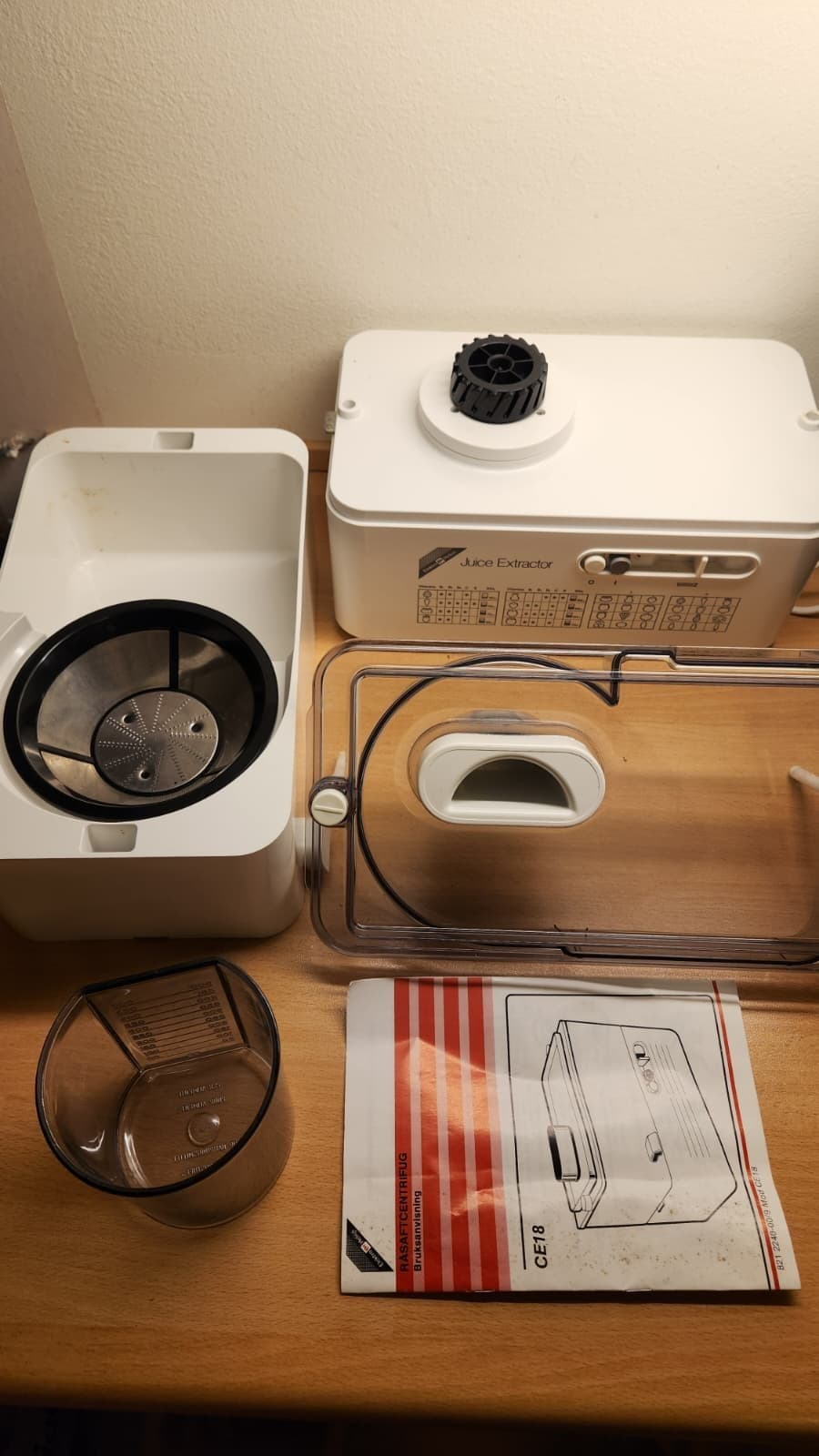 Elektro Helios CE18 Juice Extractor – 200W råsaftcentrifug, Made in Italy