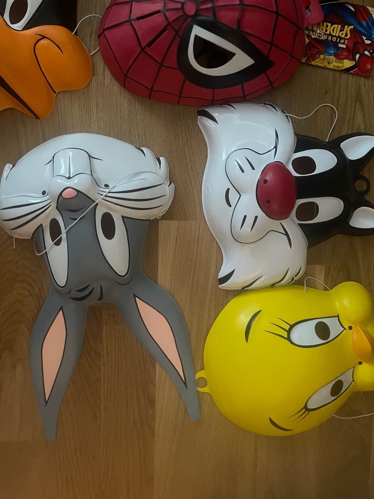 7 st masker – Spiderman, Batman, Daffy Duck m.fl. – Helt nya / Roliga masker