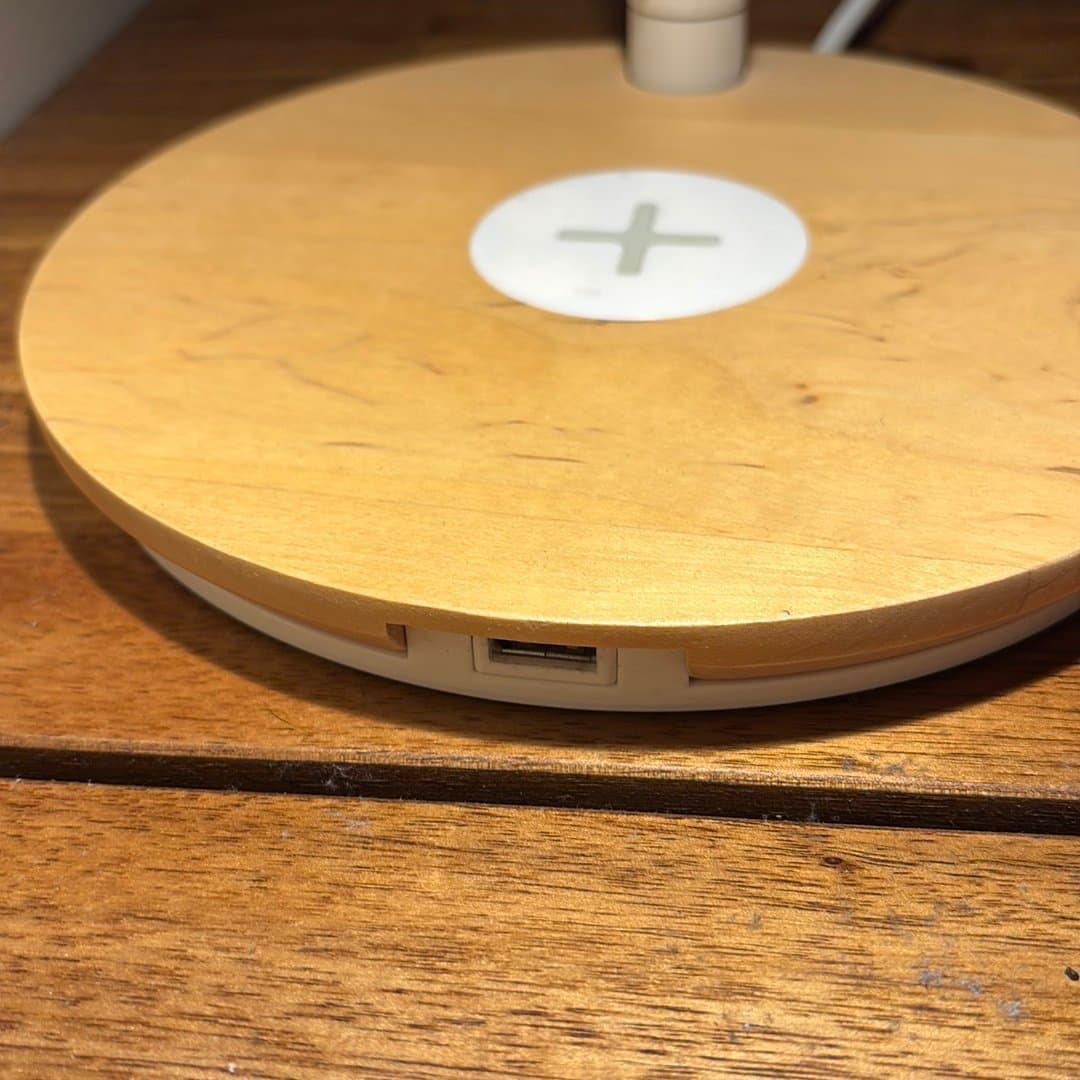 IKEA Riggad Bordslampa med trådlös laddning