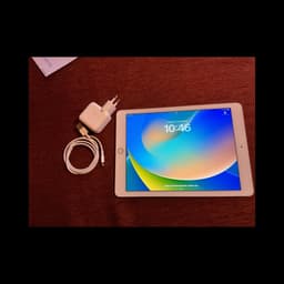 iPad pro 9,7- 2016, modell A1674 Wi-Fi + Cellular, 32GB